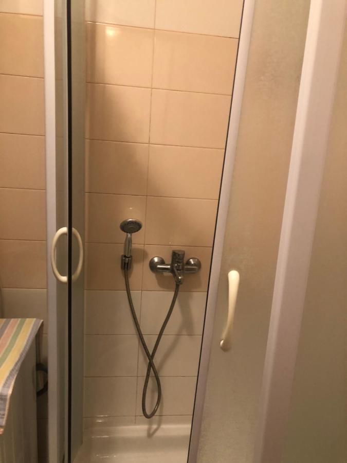 Apartman Tanjuska Podgoriţa Exterior foto